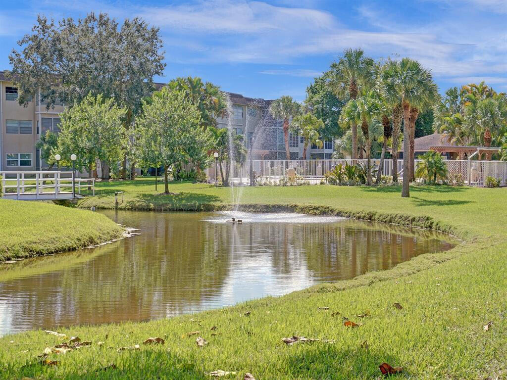 5041 W Oakland Park Boulevard 111