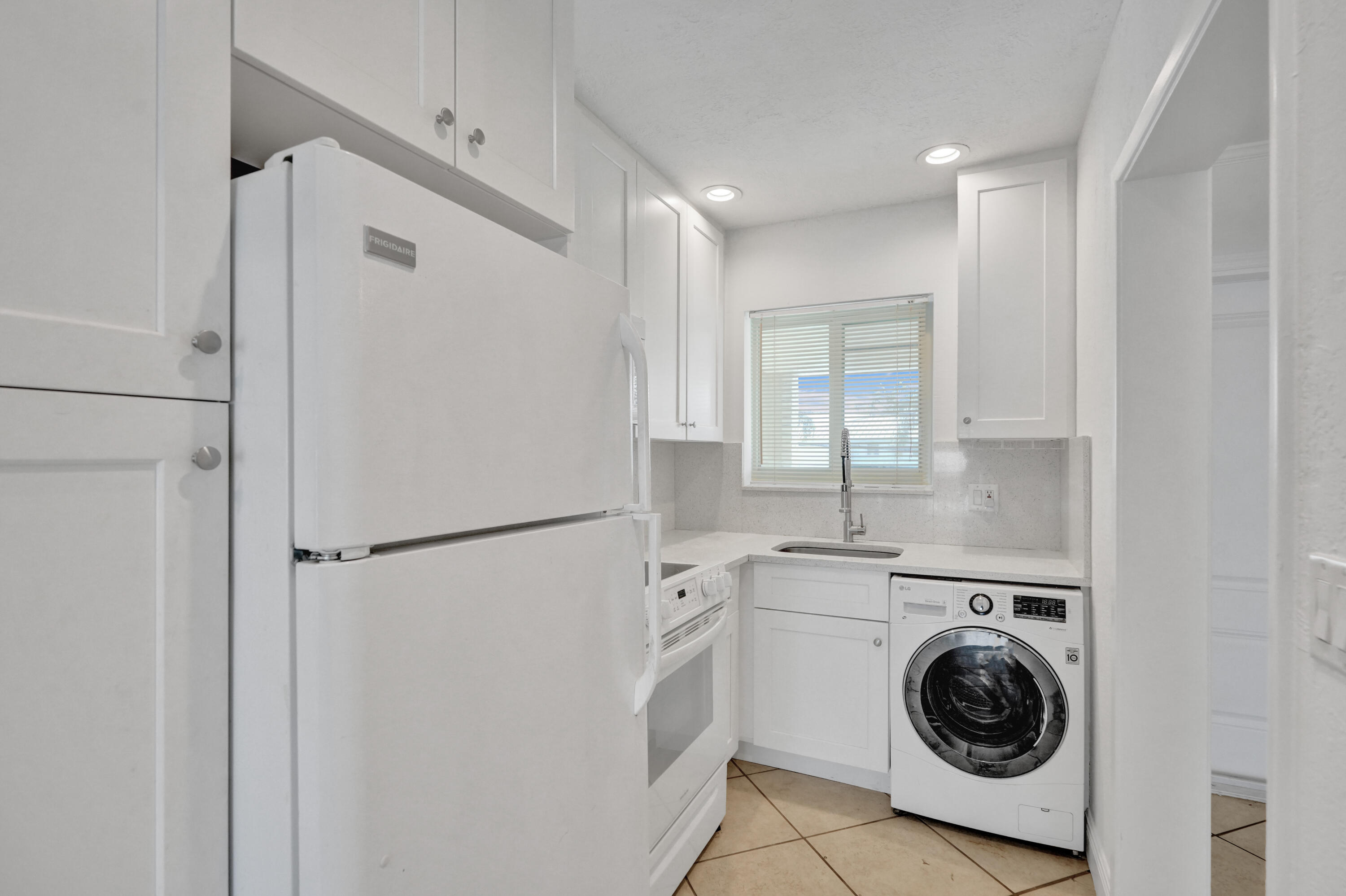 2311 Ne 36th Street 2f Property Photo 6