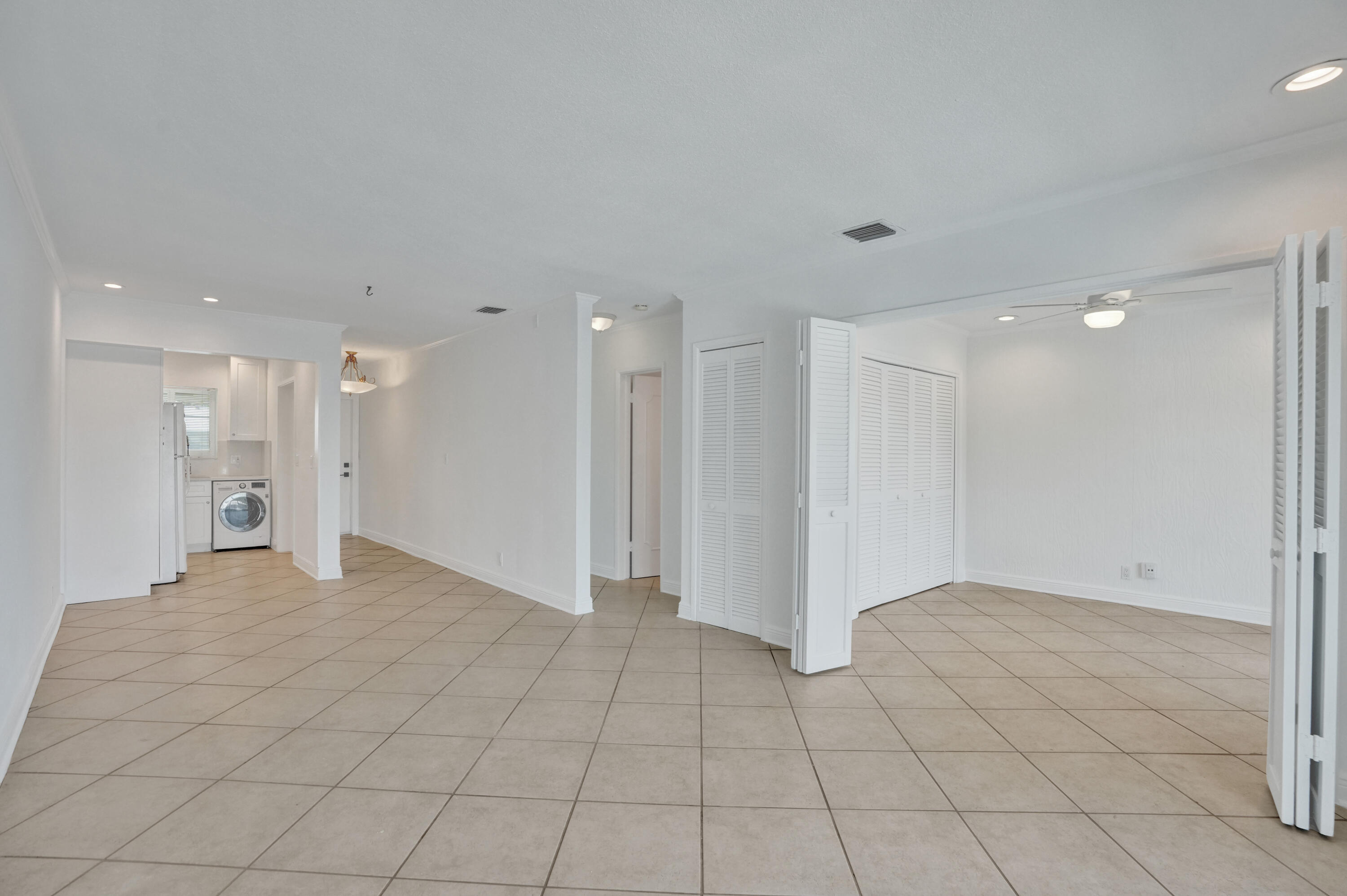 2311 Ne 36th Street 2f Property Photo 11