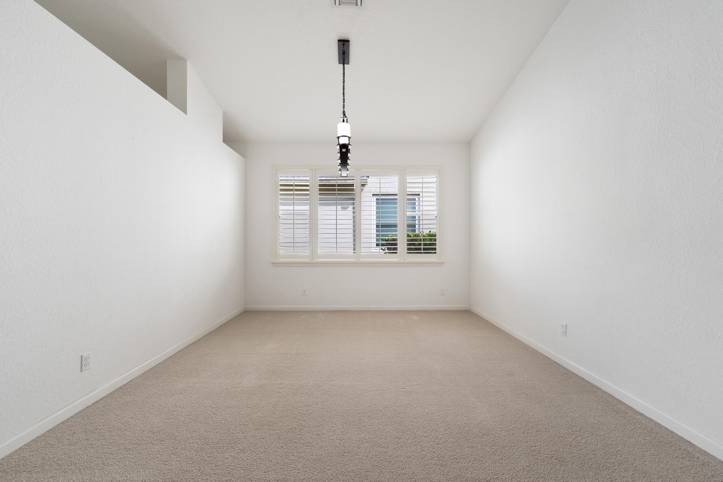 1040 Se Fleming Way Property Photo 20