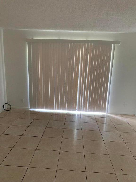 2050 N Congress Avenue 301 Property Photo 2