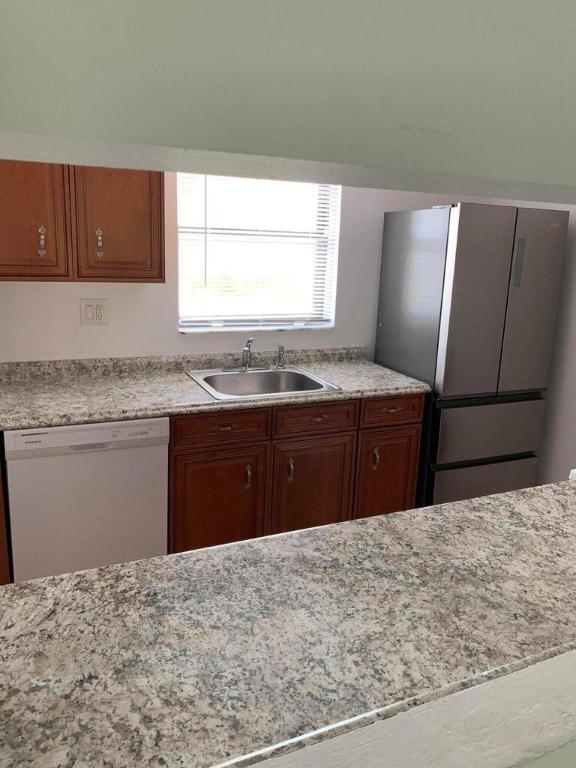 2050 N Congress Avenue 301 Property Photo 9