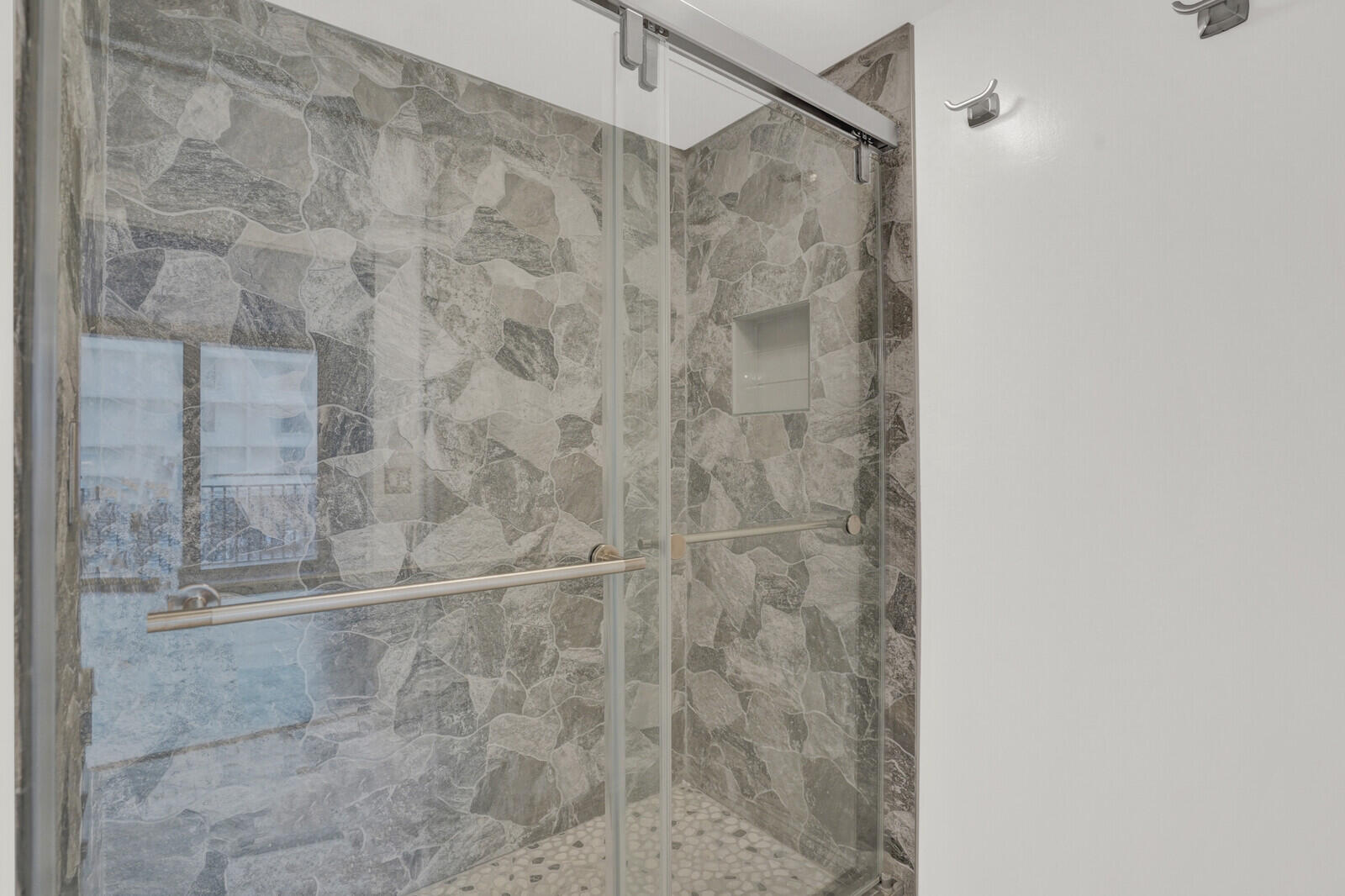 5460 N Ocean Drive 1d Property Photo 33