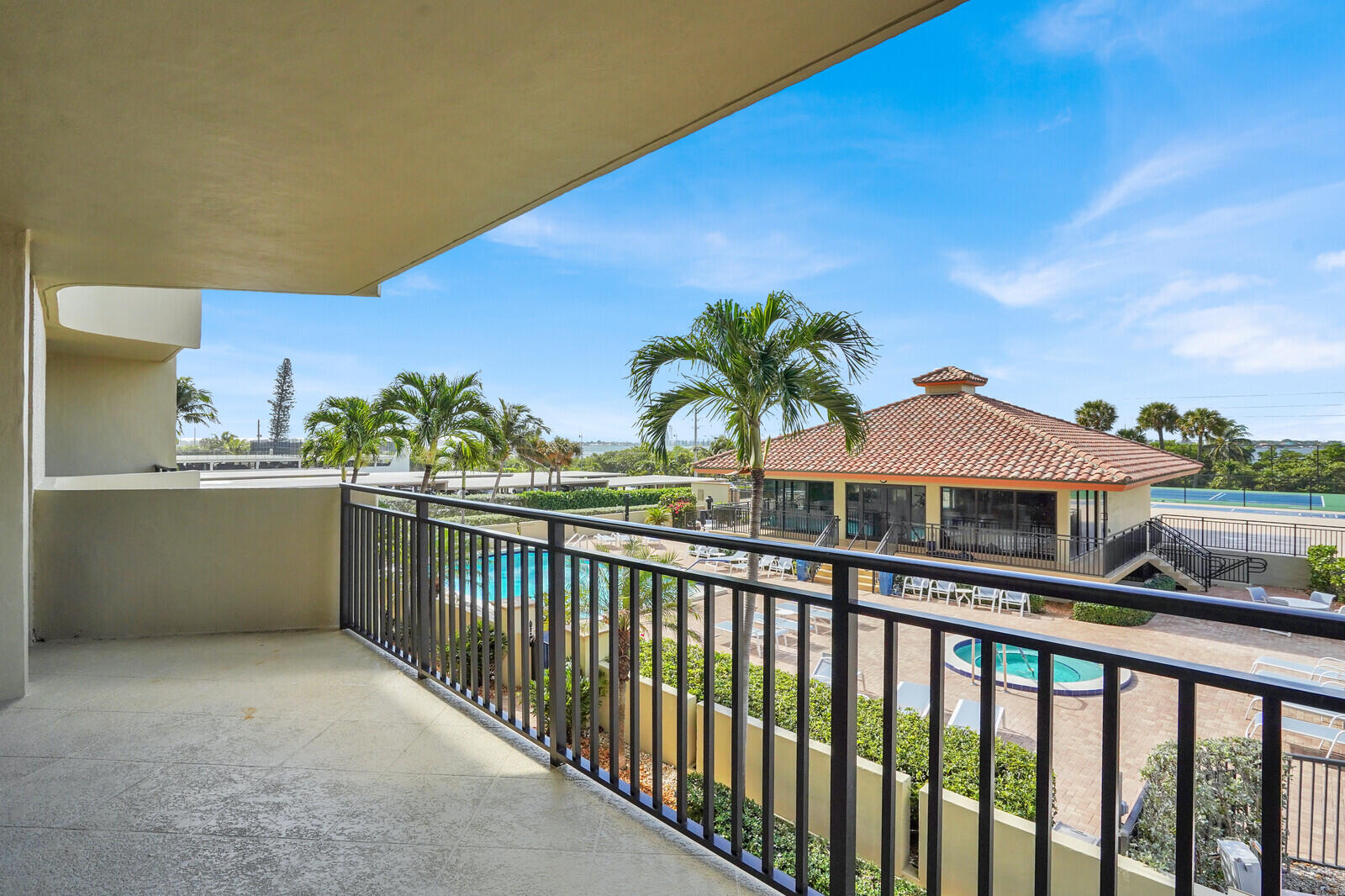 5460 N Ocean Drive 1d Property Photo 40