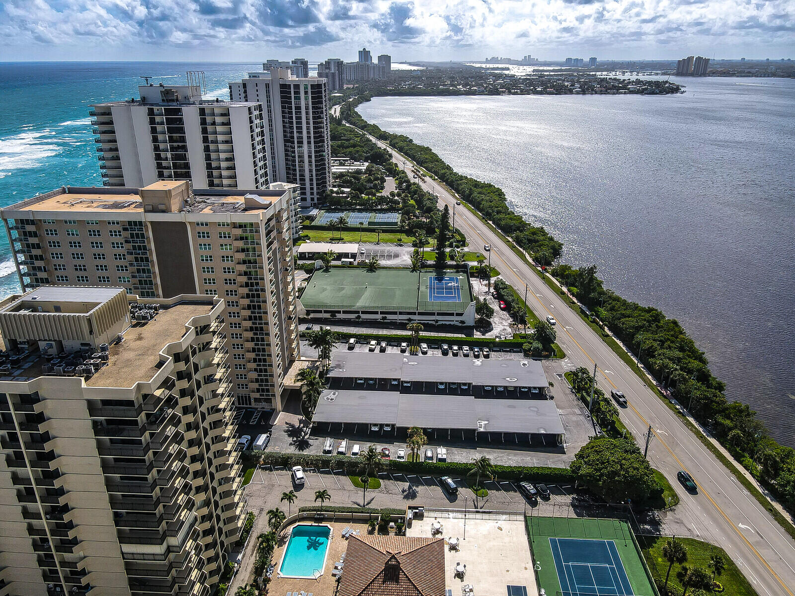 5460 N Ocean Drive 1d Property Photo 47