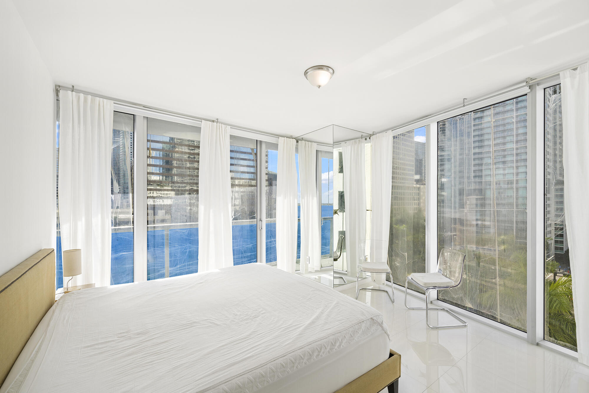 495 Brickell Avenue 911 Property Photo 12