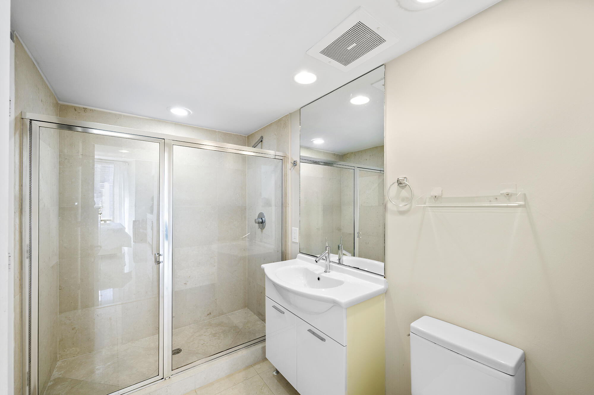 495 Brickell Avenue 911 Property Photo 14