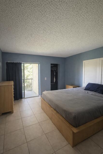 416 Meadows Circle Property Photo 2