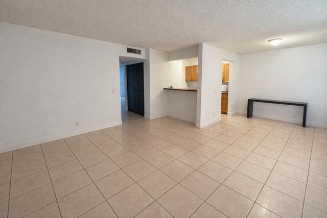 416 Meadows Circle Property Photo 3