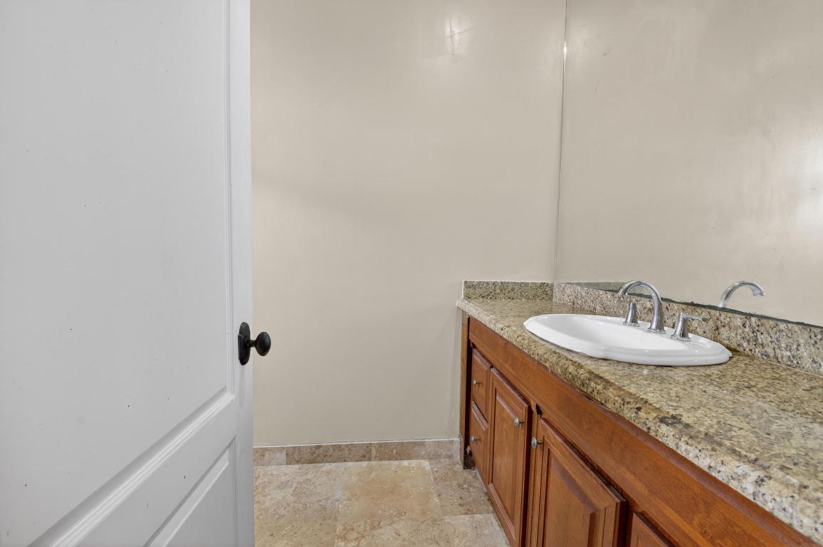 1940 Sw 7th Place Property Photo 25