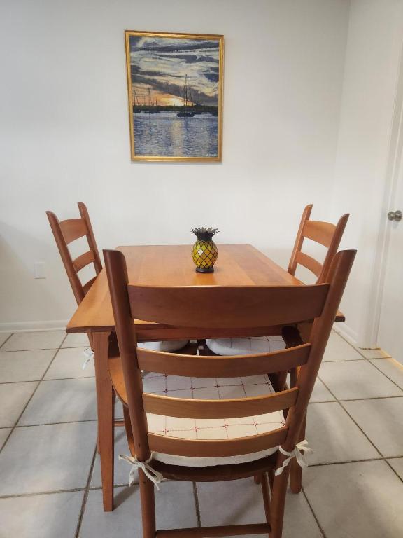 2813 28th Court Property Photo 8