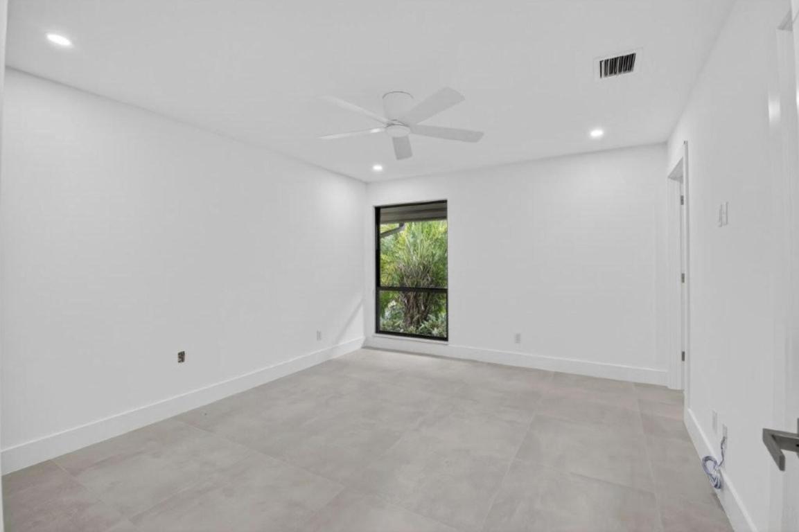 7126 Rain Forest Drive Property Photo 12