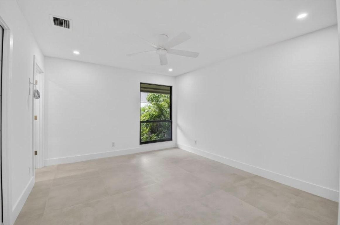 7126 Rain Forest Drive Property Photo 16