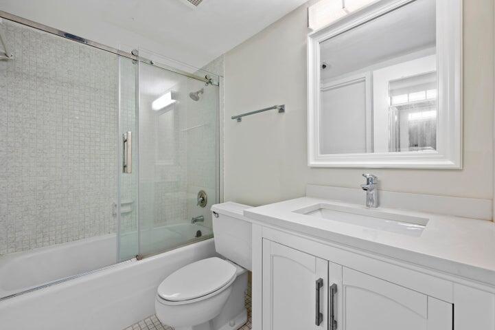 5480 N Ocean Drive B1a Property Photo 13