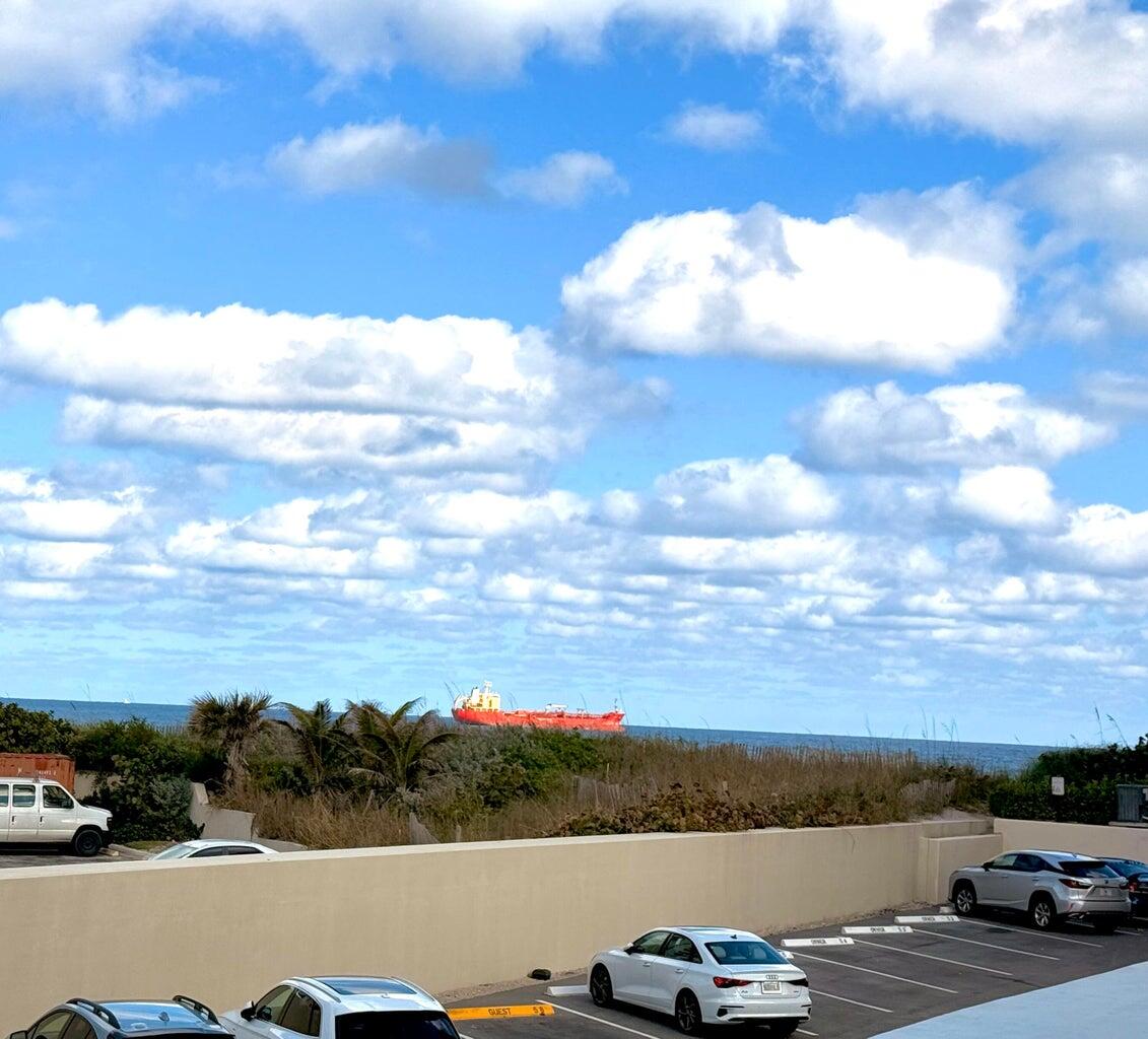 5480 N Ocean Drive B1a Property Photo 15