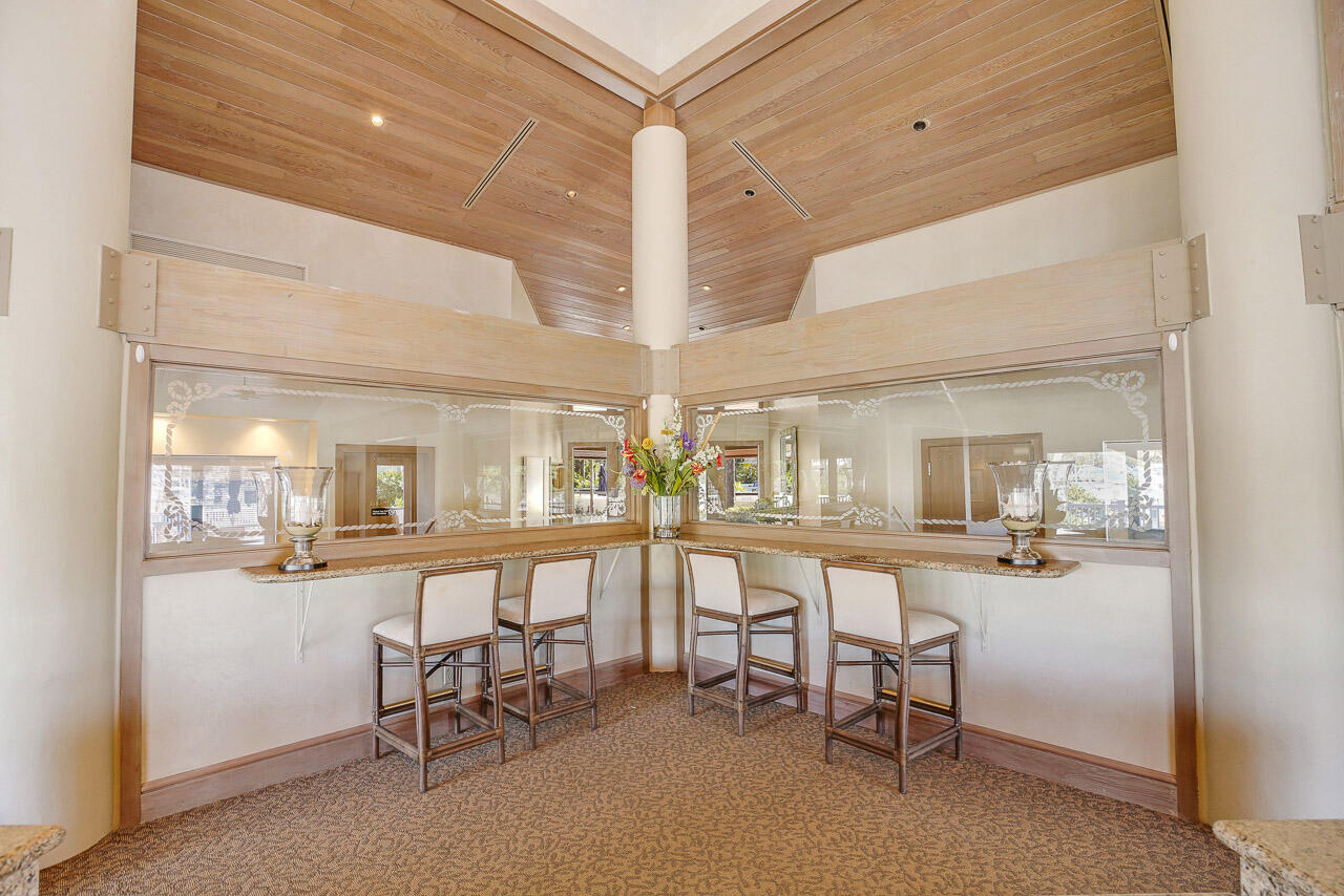 926 Oak Harbour Drive Property Photo 28