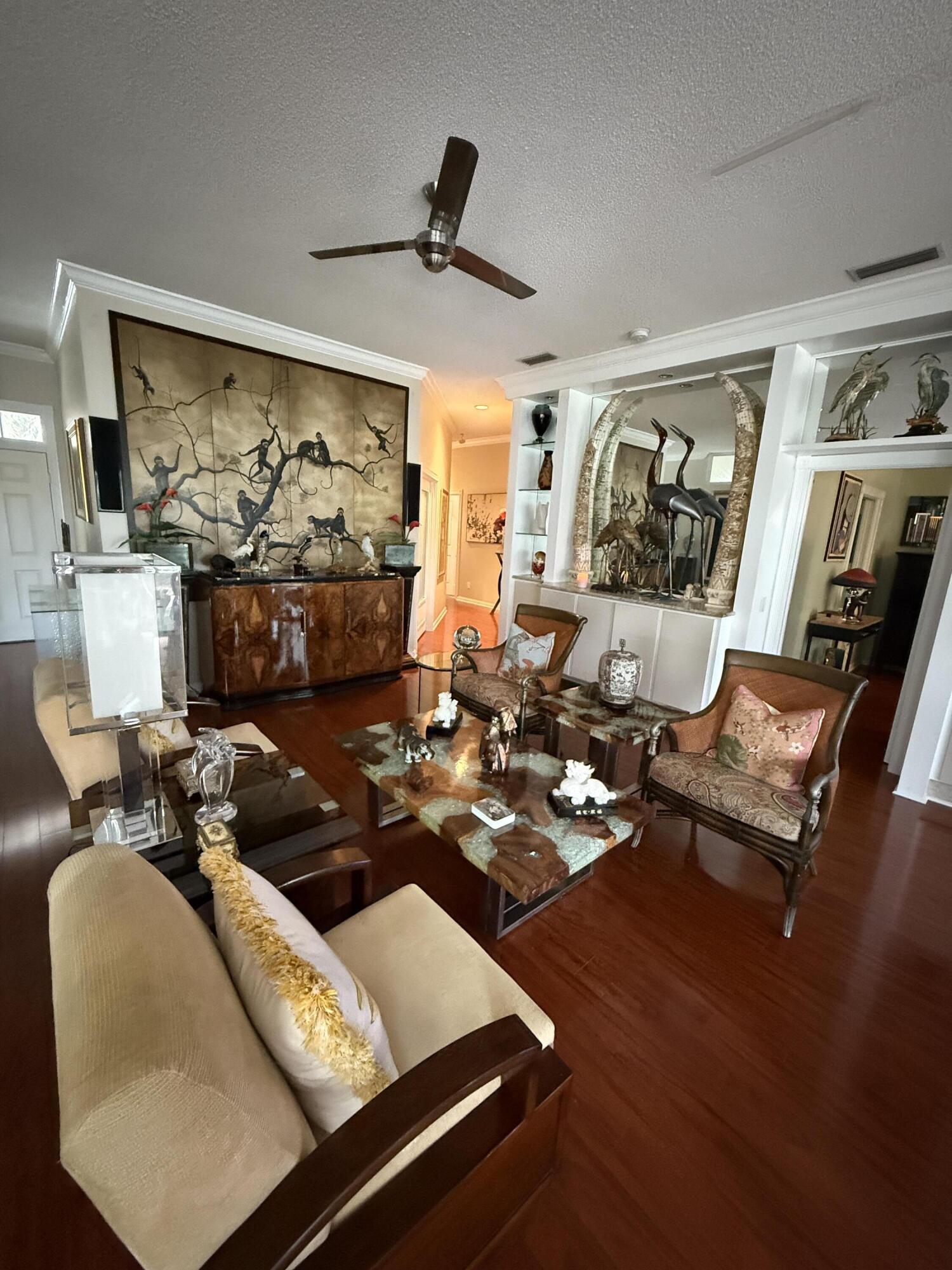 222 E Tall Oaks Circle Property Photo 8