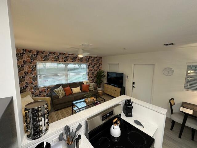 524 Eastwind Drive 524 Property Photo 5