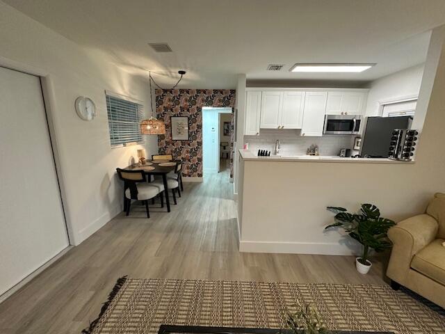 524 Eastwind Drive 524 Property Photo 8