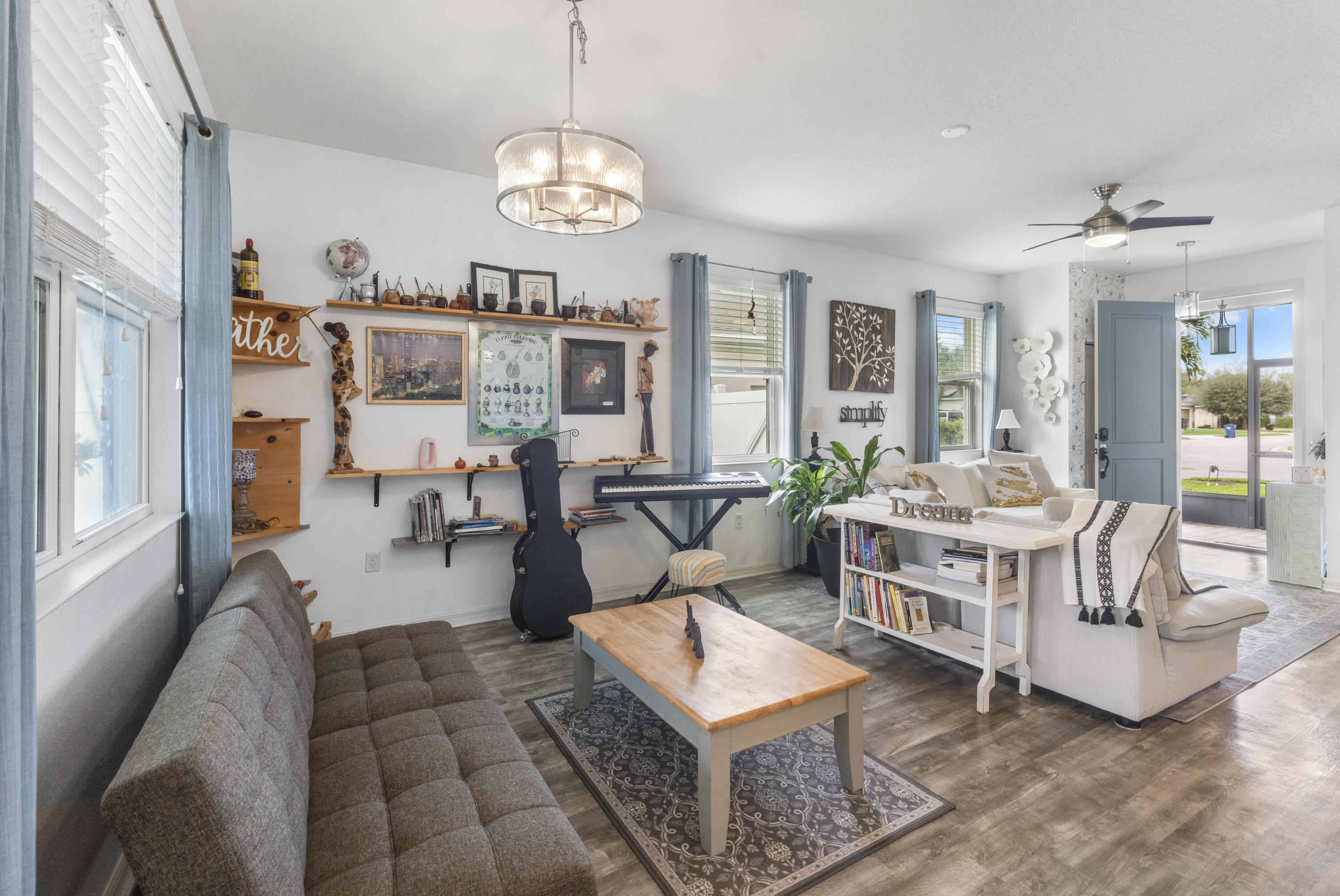 110 65th Avenue E Property Photo 9