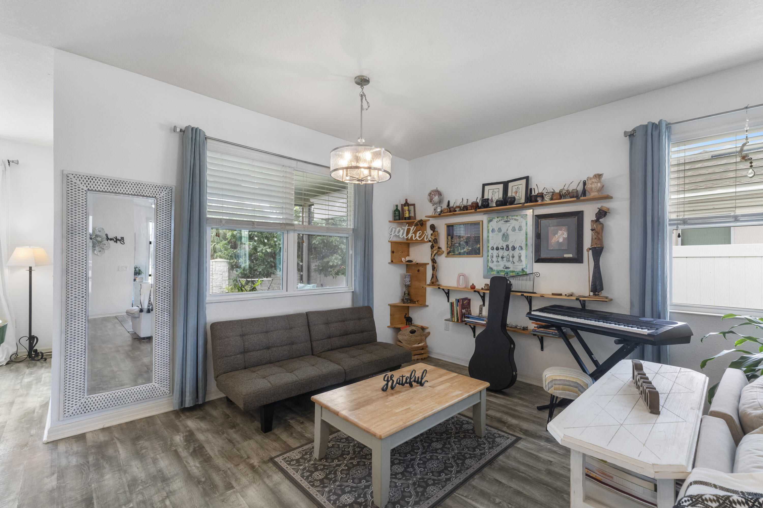110 65th Avenue E Property Photo 10