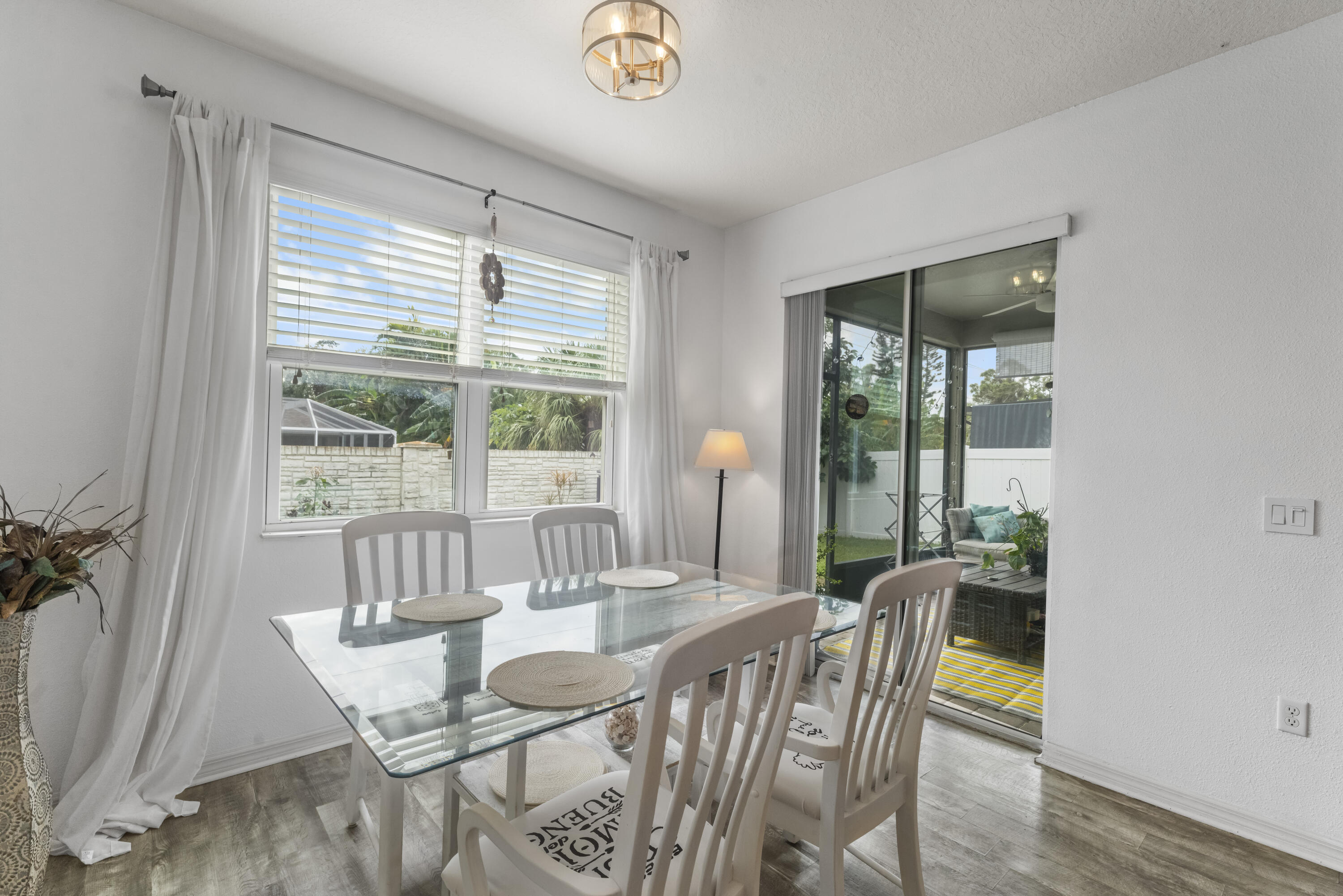 110 65th Avenue E Property Photo 14