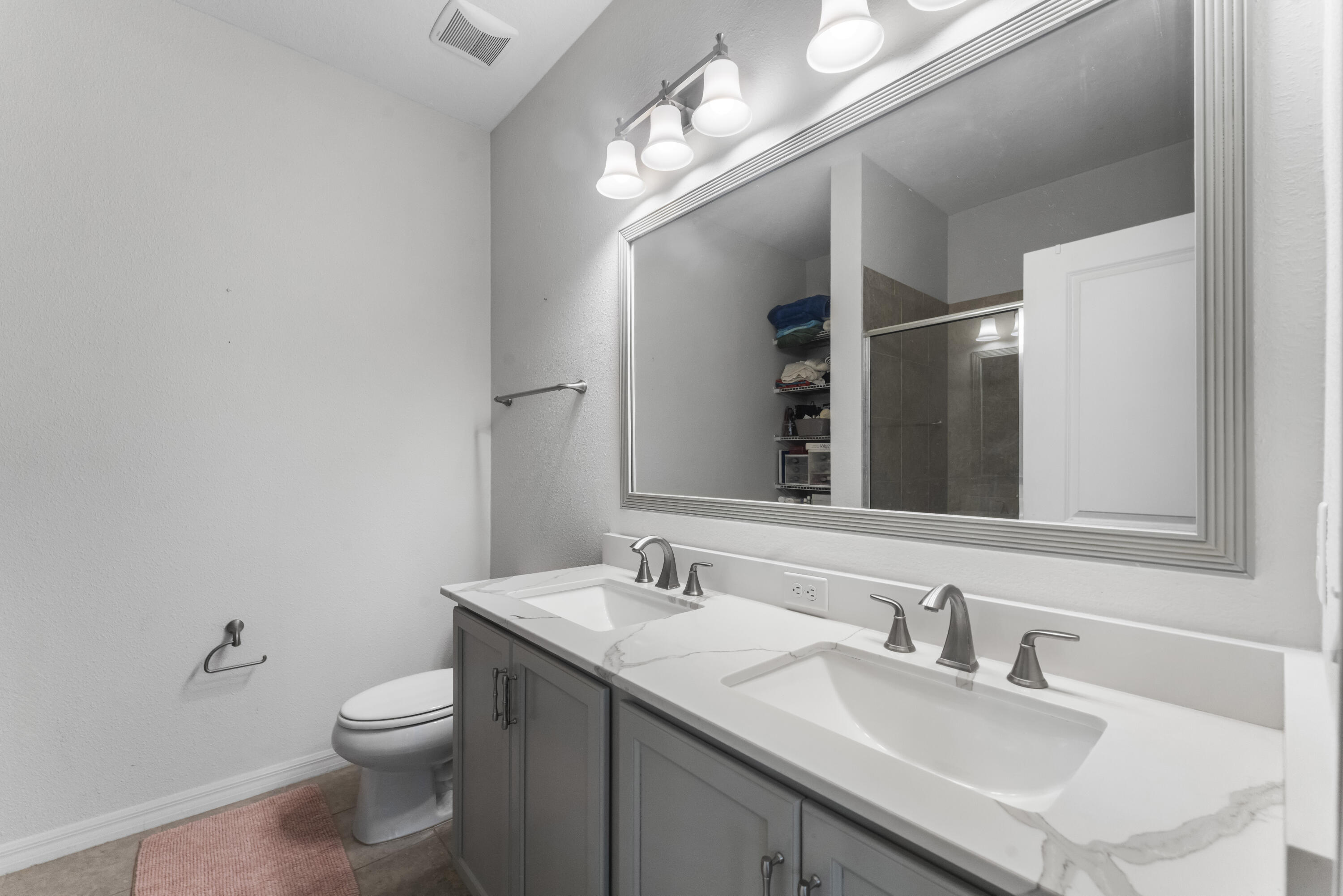 110 65th Avenue E Property Photo 15