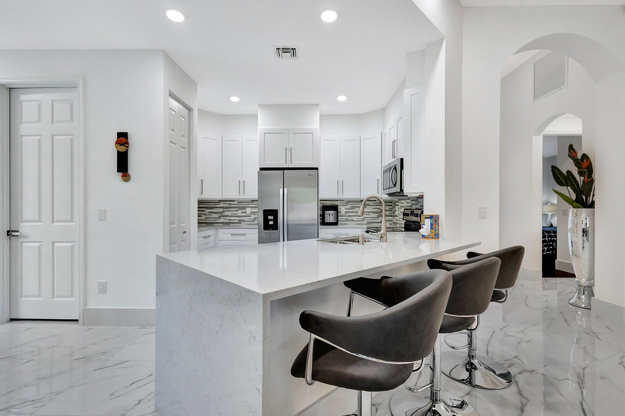 6623 Southport Drive Property Photo 1