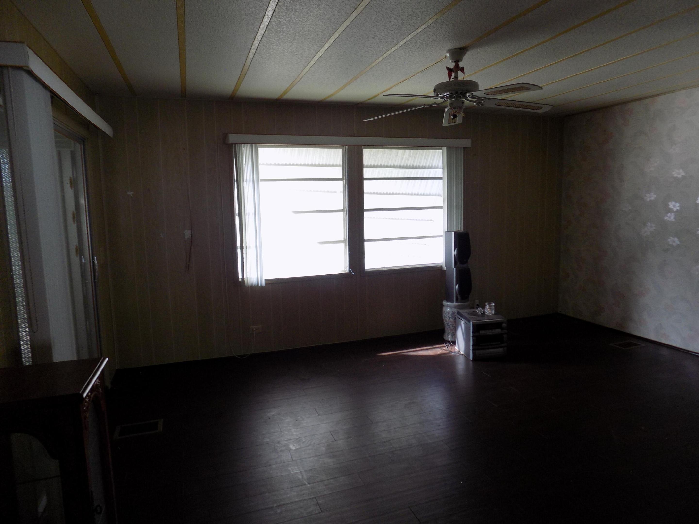 18009 Huapi Property Photo 4