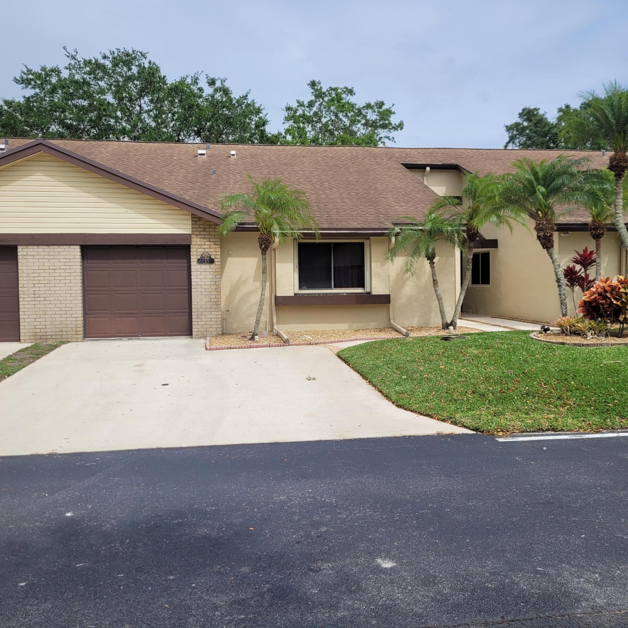135 Meander Circle Property Photo 1