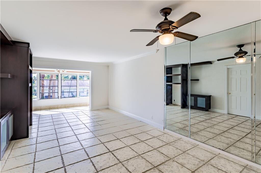 2800 Fiore Way 2060 Property Photo 4