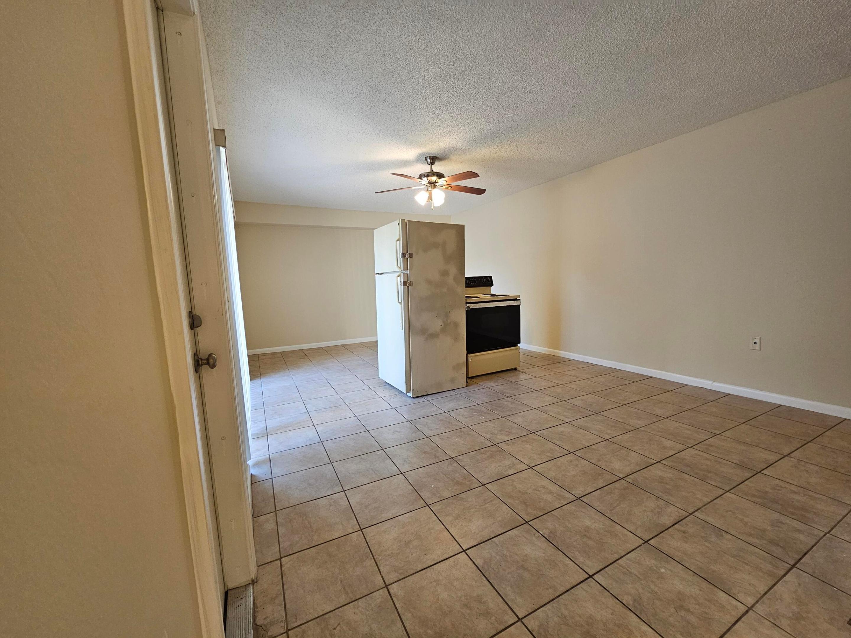 5152 51st Way Property Photo 3