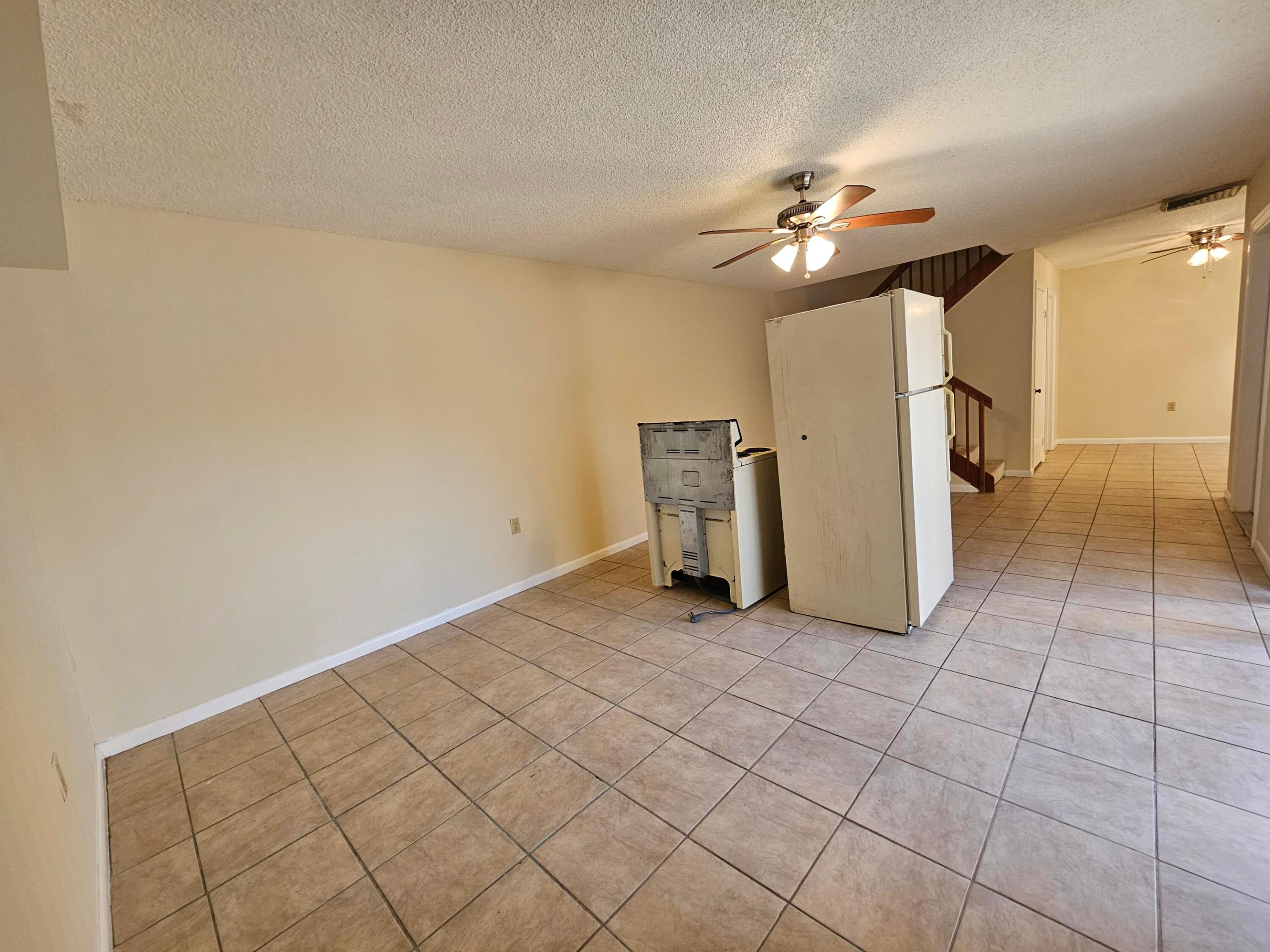5152 51st Way Property Photo 4