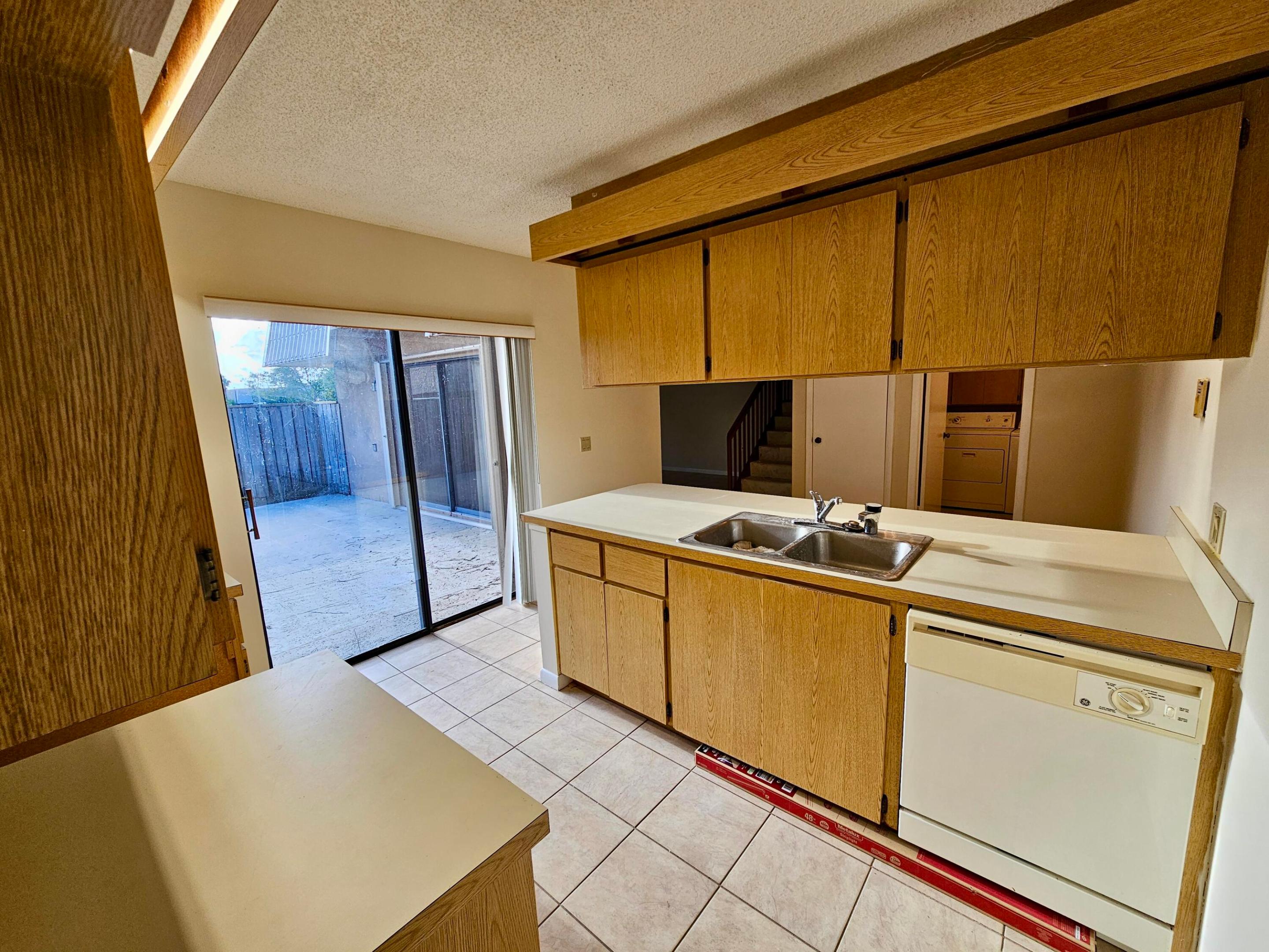 5152 51st Way Property Photo 6