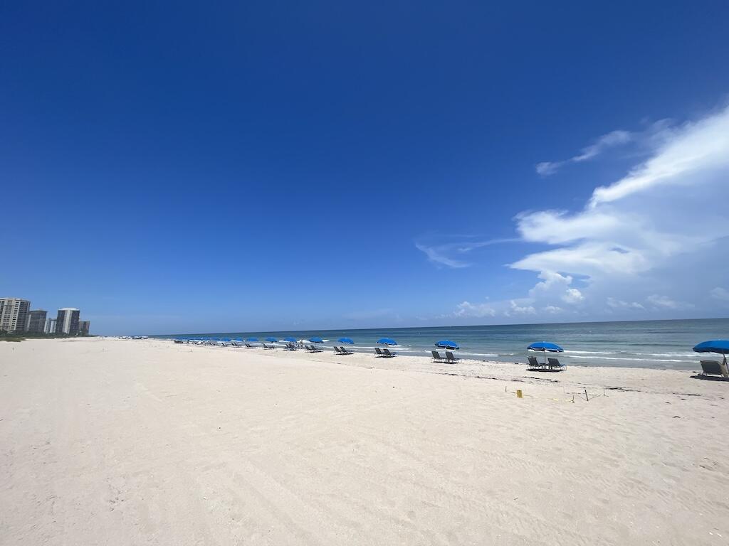 2800 N Ocean Drive B-23c Property Photo 1
