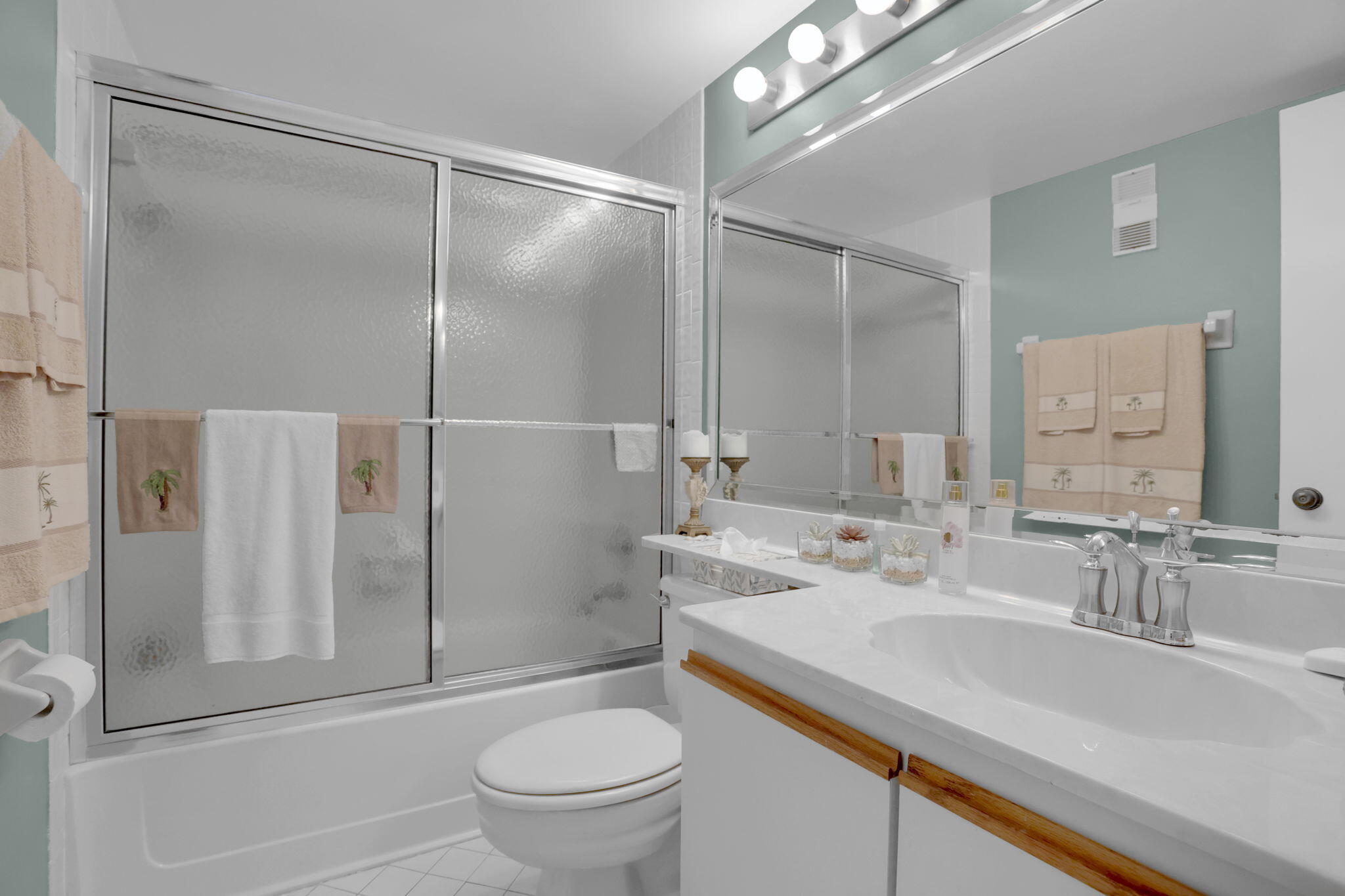 5881 Parkwalk Drive Property Photo 12
