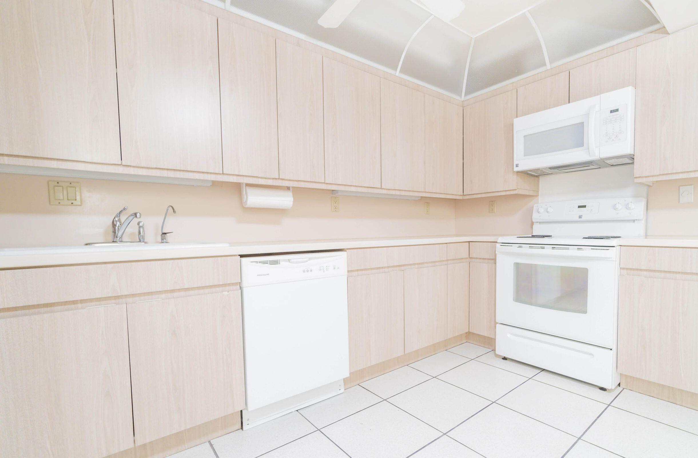 20341 Ne 30th Avenue Ph14-6 Property Photo 10