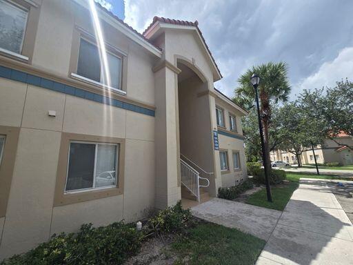 1161 Golden Lakes Boulevard 1315