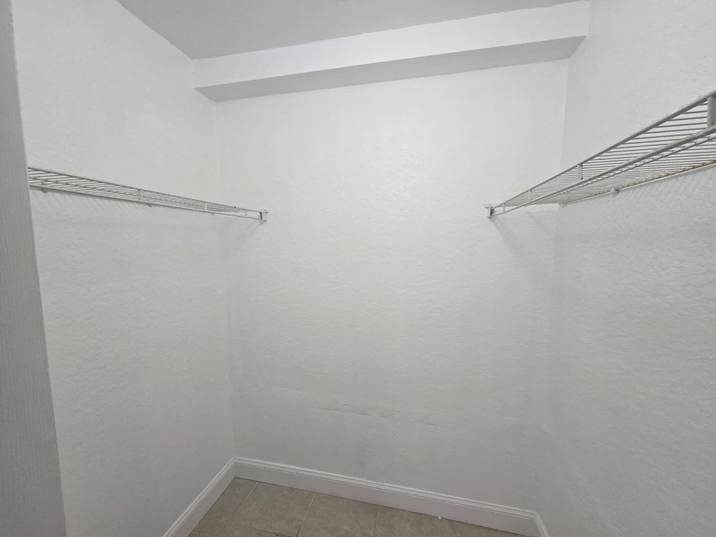 1161 Golden Lakes Boulevard 1315 Property Photo 13