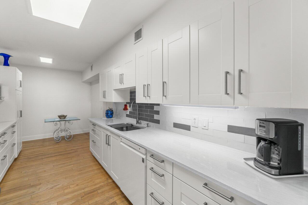 1401 S Ocean Boulevard 3090 Property Photo 5