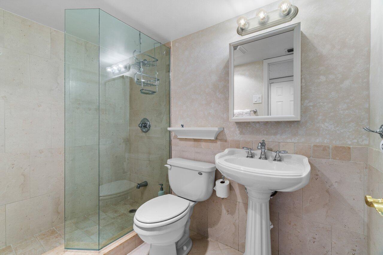 1401 S Ocean Boulevard 3090 Property Photo 18