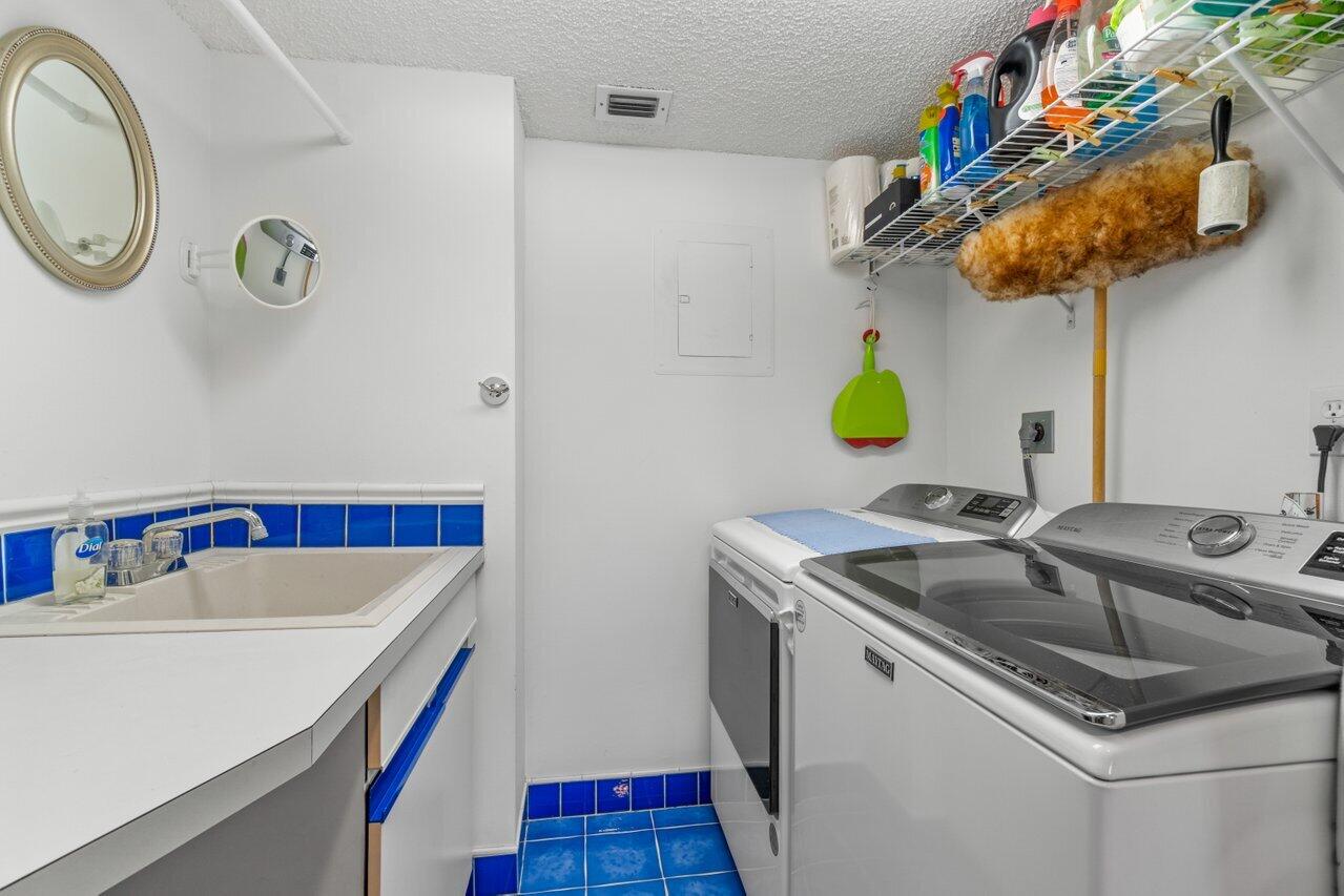 1401 S Ocean Boulevard 3090 Property Photo 22