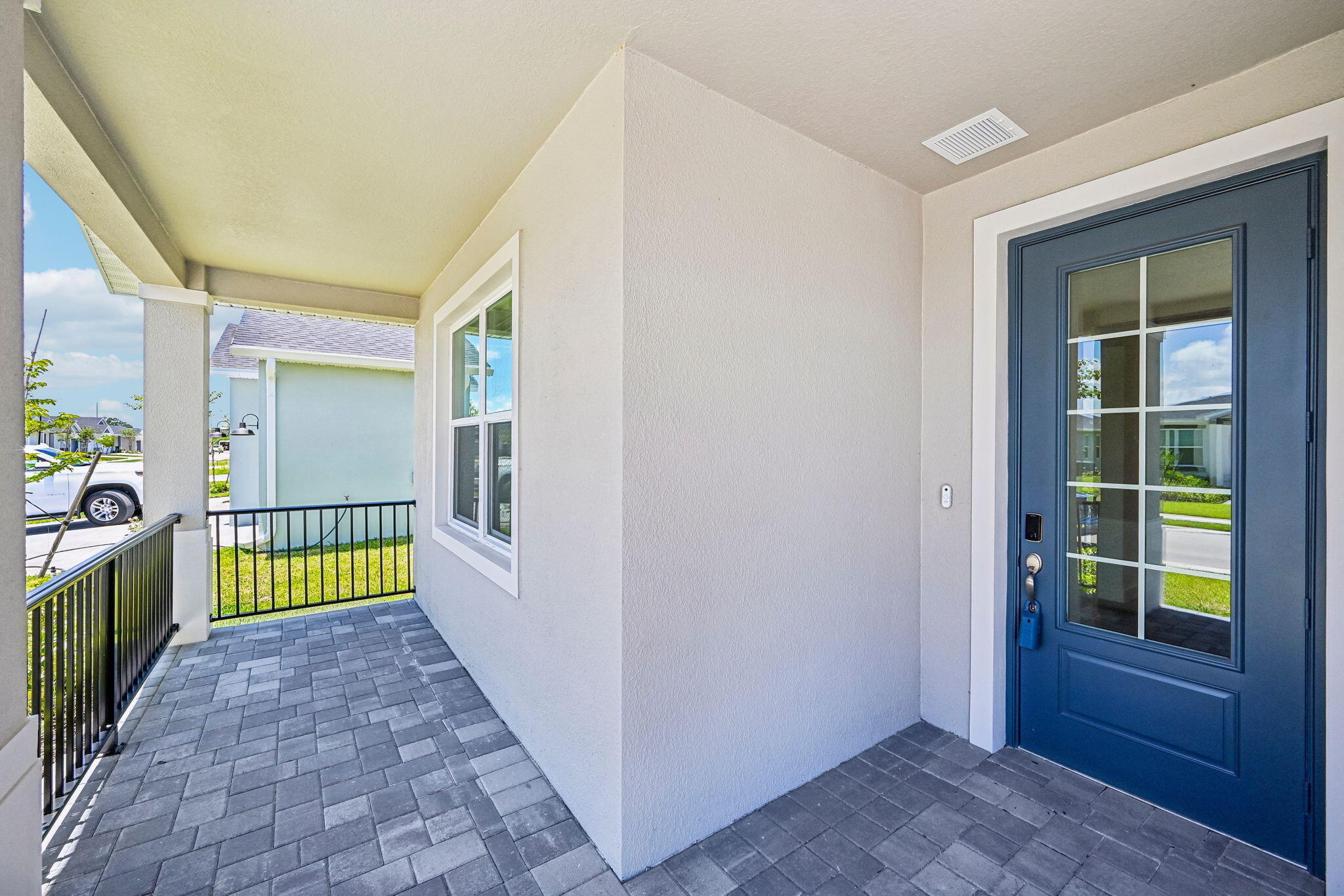 5621 Hampton Park Circle Property Photo 5