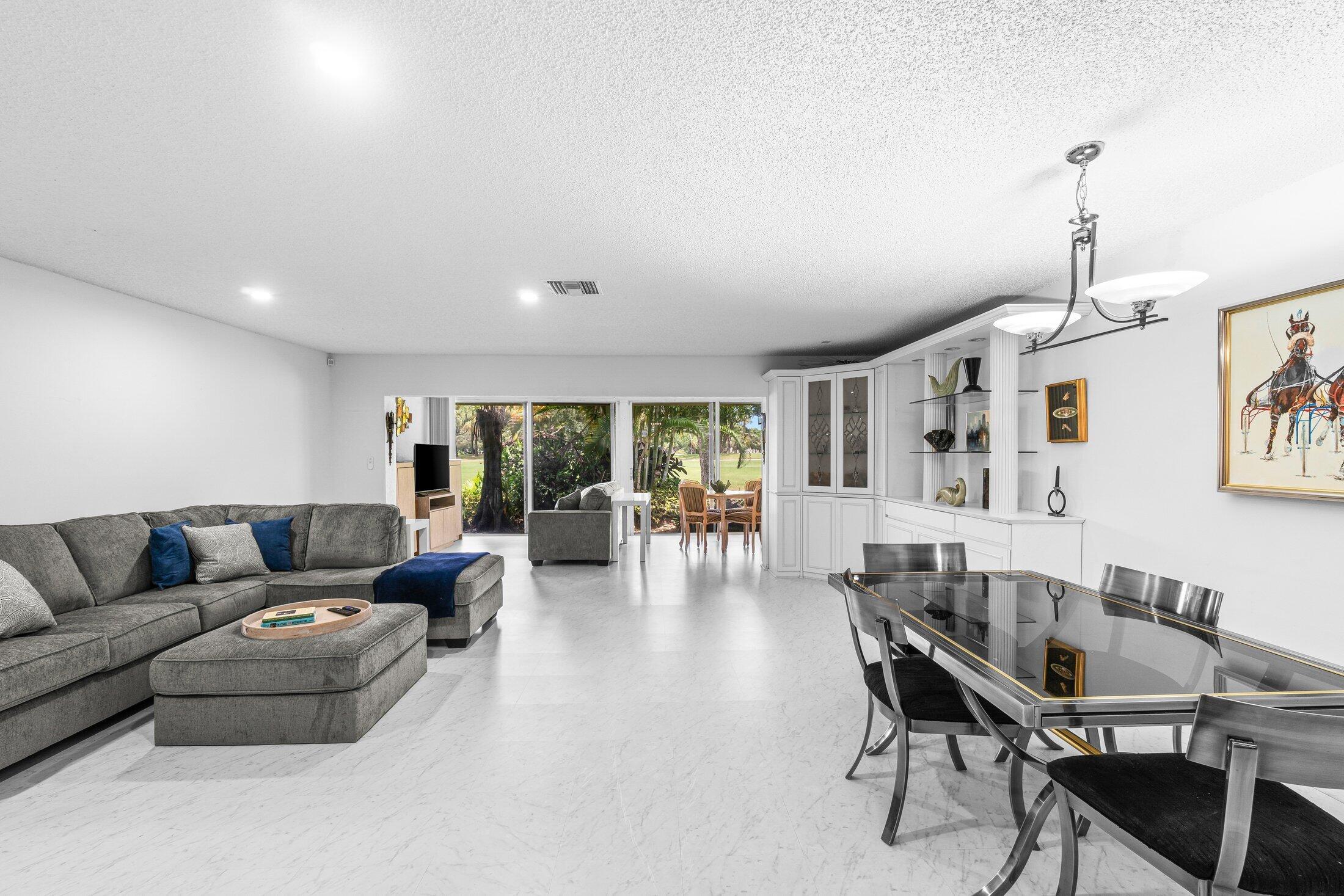 27 Southport Lane C Property Photo 5