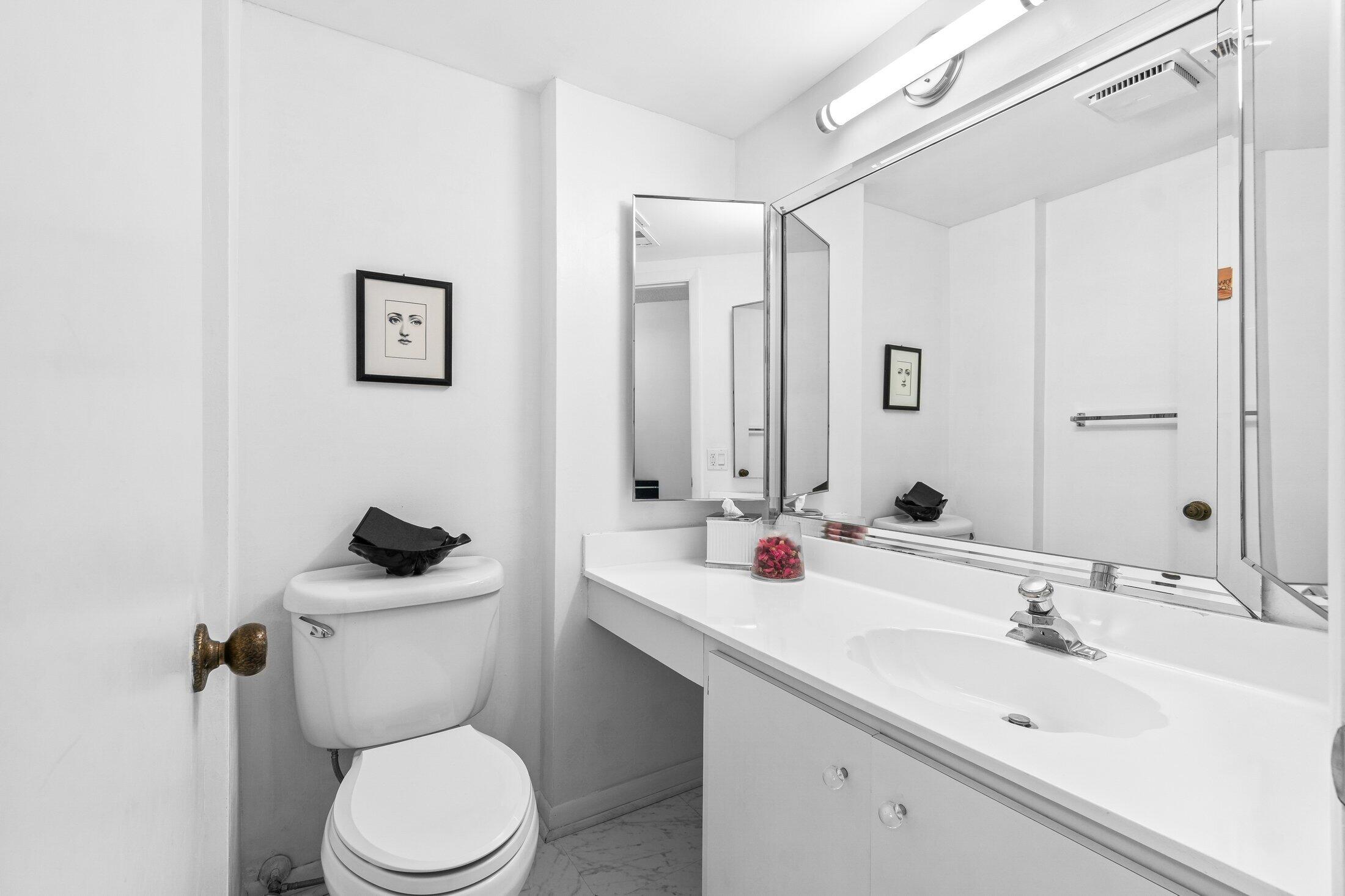 27 Southport Lane C Property Photo 18