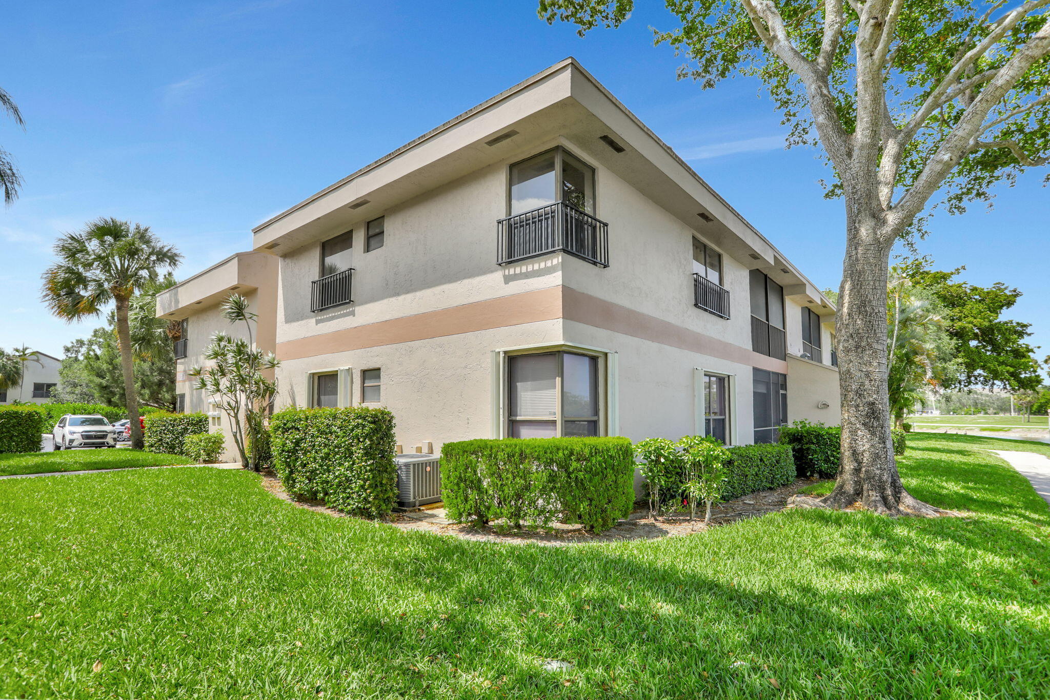 2850 Carambola Circle S 19121 Property Photo 44