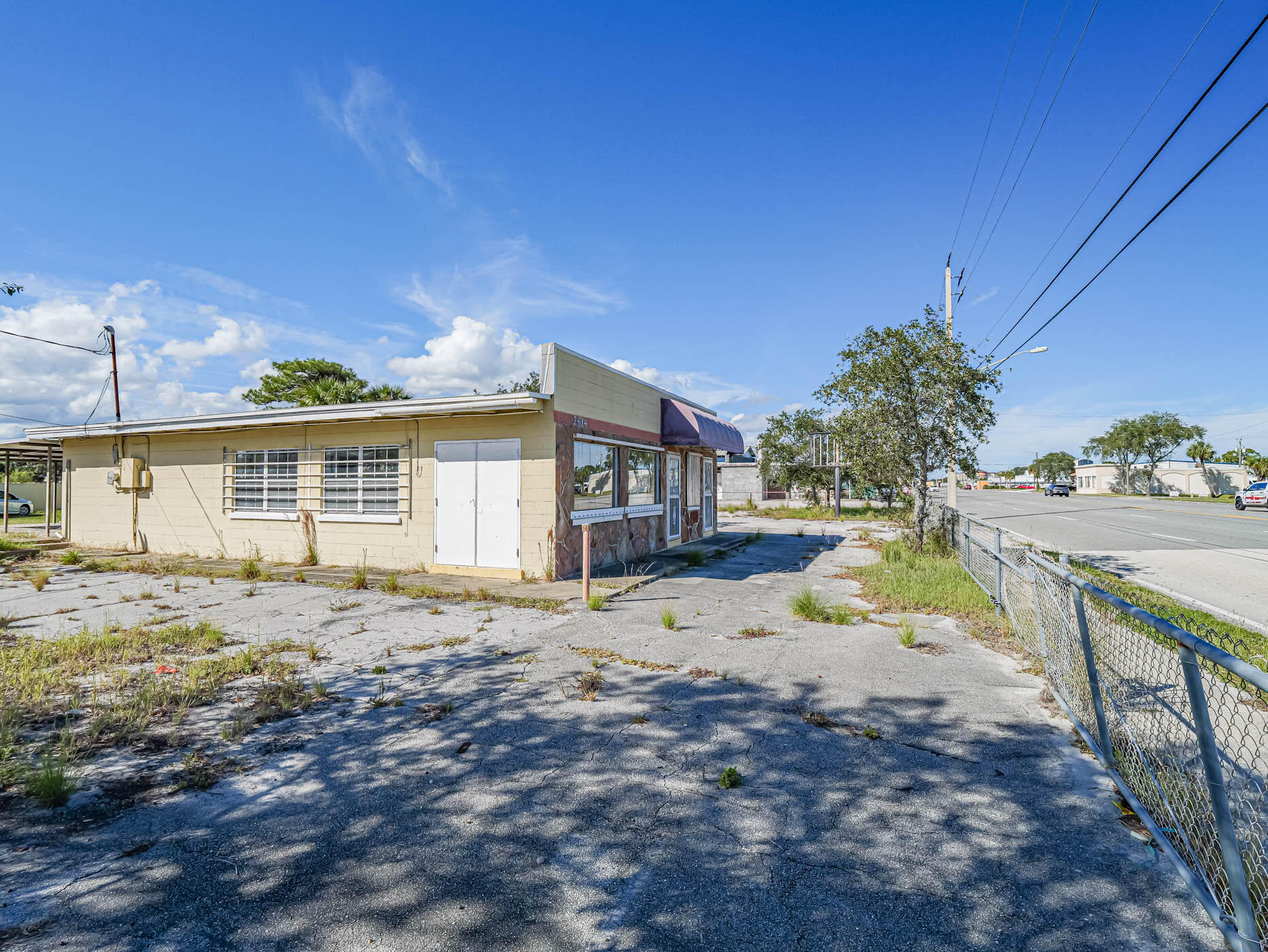 2814 S Harbor City Boulevard Property Photo 15