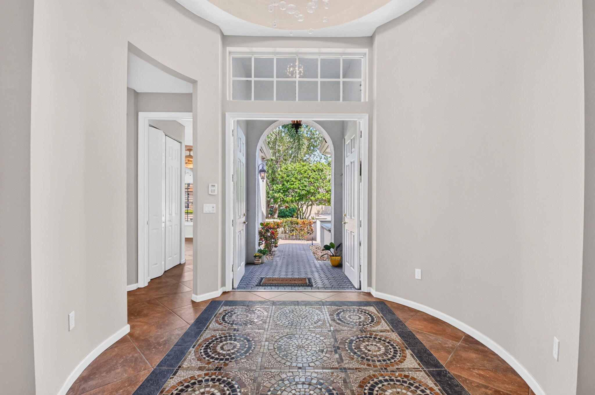 9842 Via Elegante Property Photo 5