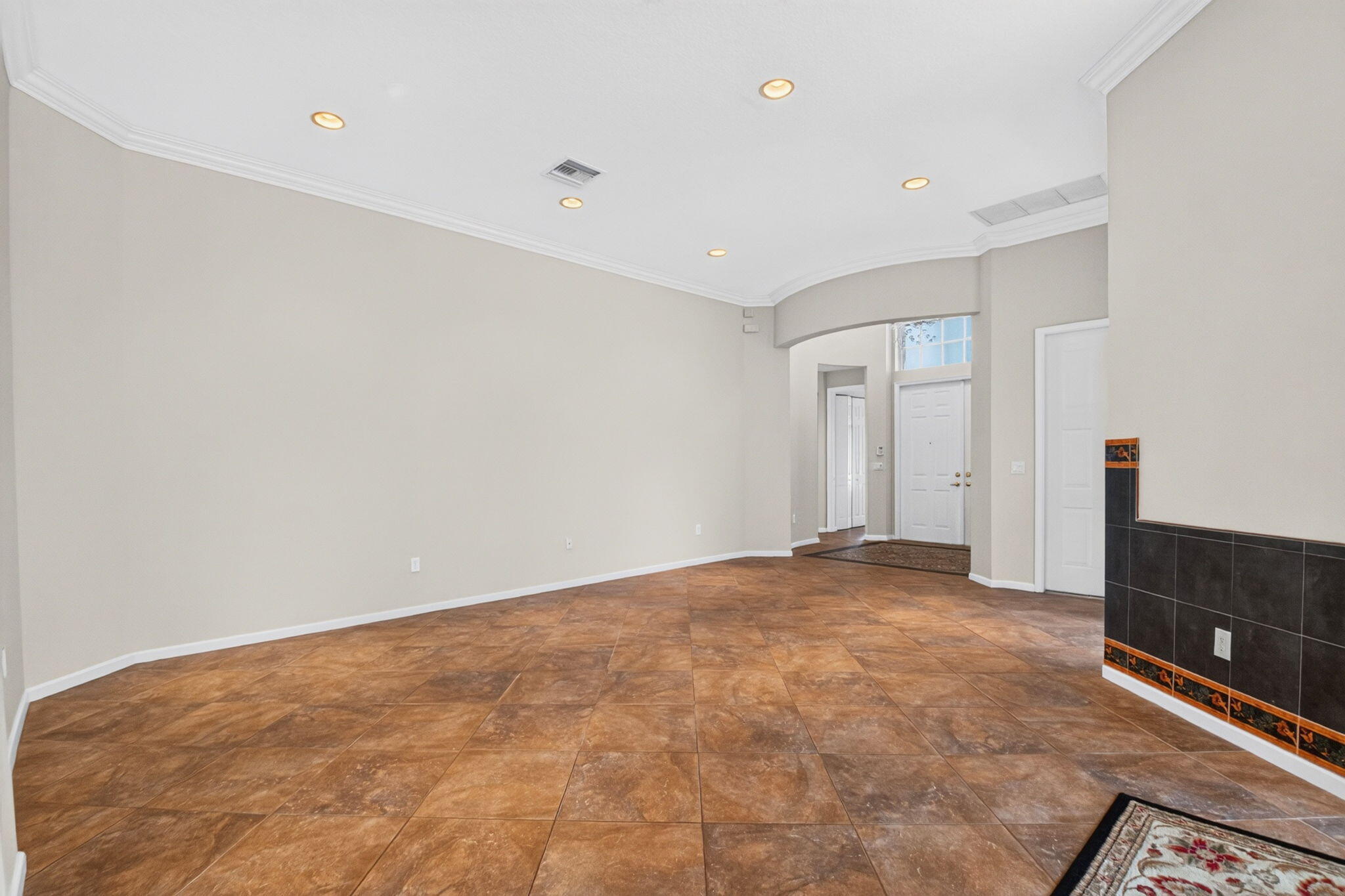 9842 Via Elegante Property Photo 7