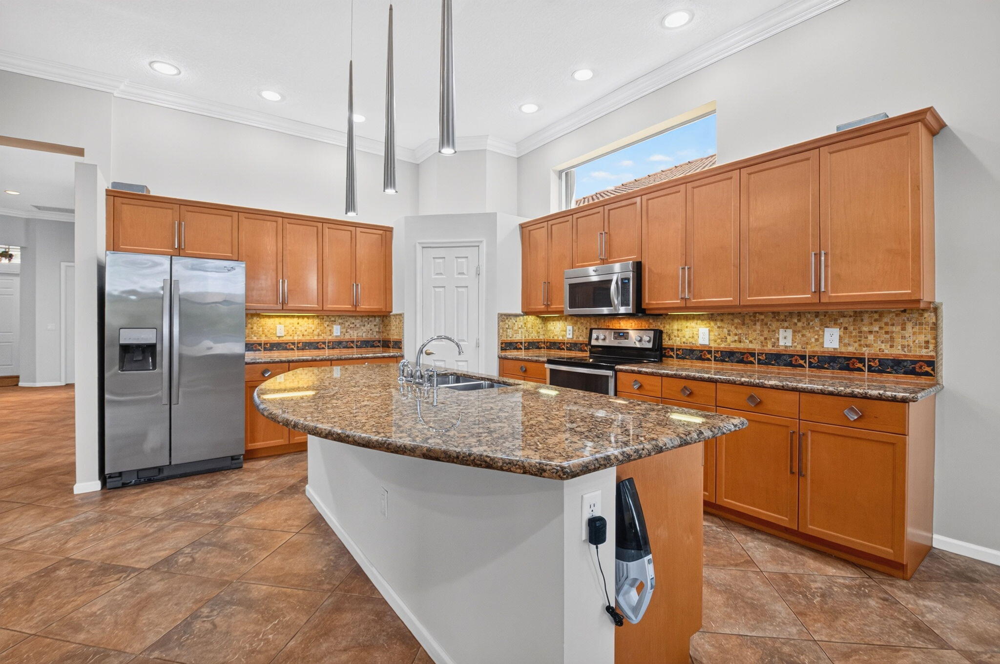9842 Via Elegante Property Photo 14